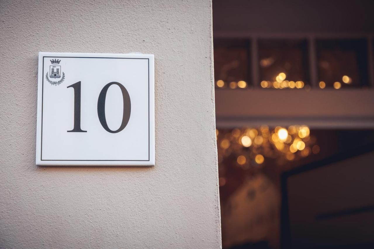 Torretta10 Guesthouse Ливорно Екстериор снимка