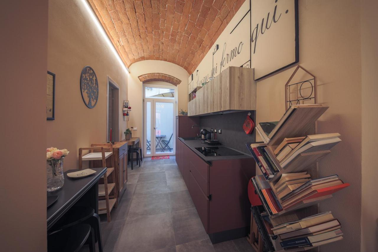 Torretta10 Guesthouse Ливорно Екстериор снимка