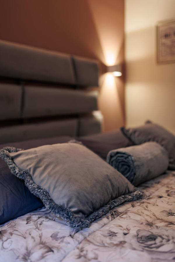 Torretta10 Guesthouse Ливорно Екстериор снимка